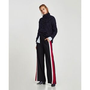 Zara ElasticBand Waist Striped Pants (M)